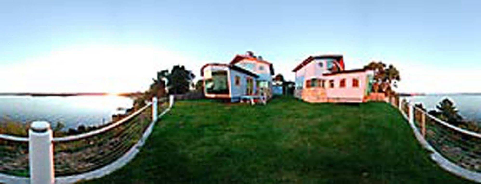 Wheelhouse Apartments Strahan Exteriör bild