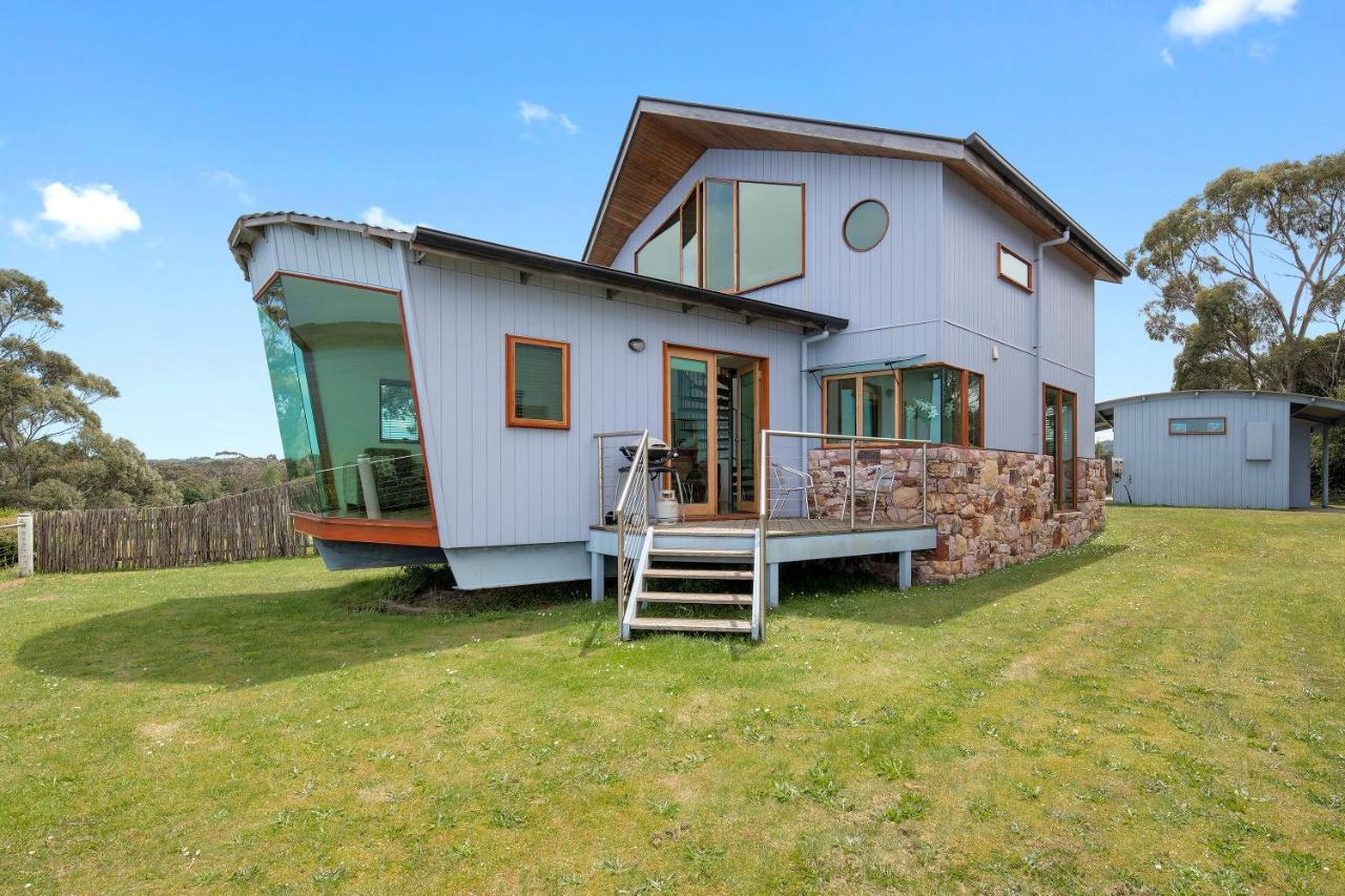 Wheelhouse Apartments Strahan Exteriör bild